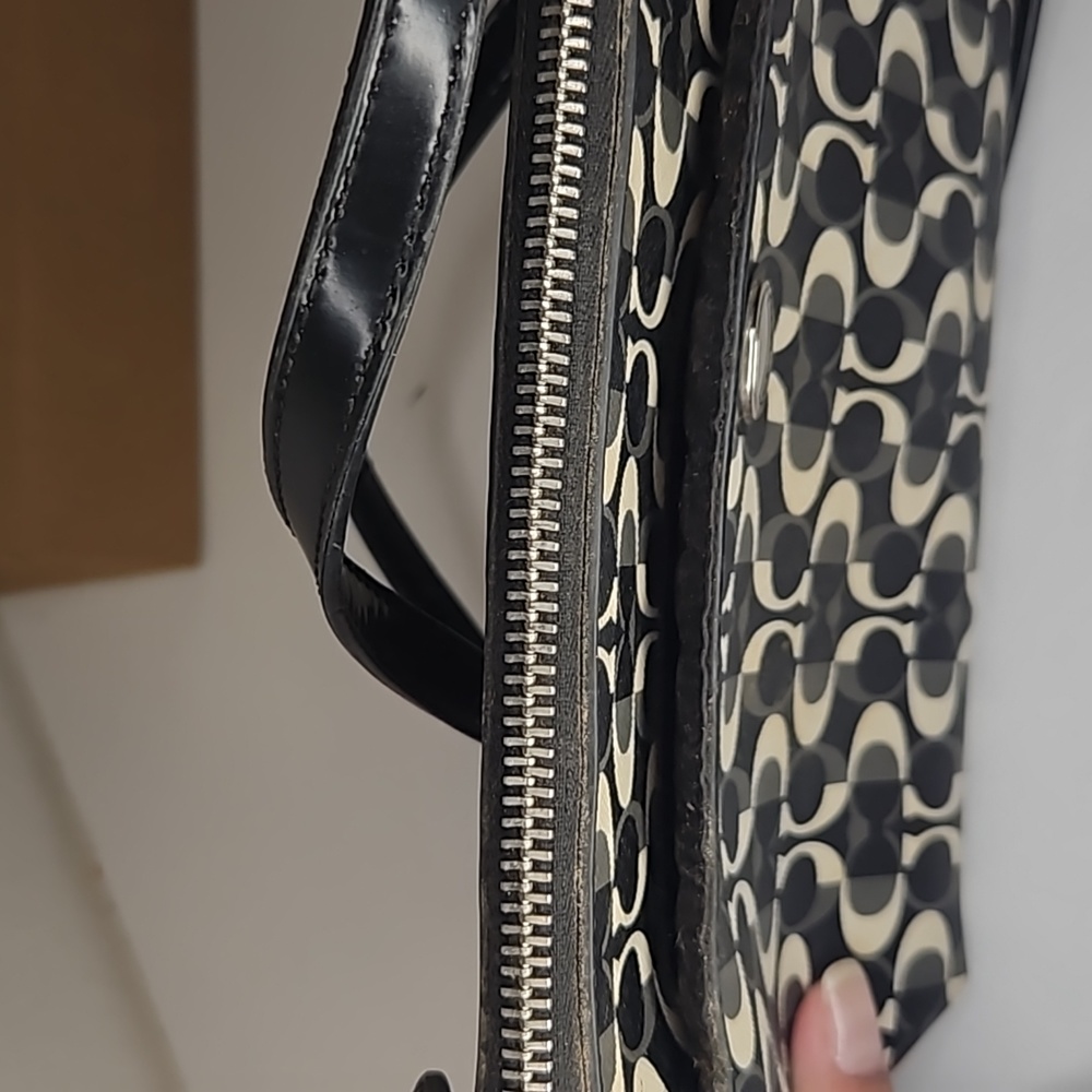 Authentic Coach Monogram Set - Picture 8 of 9